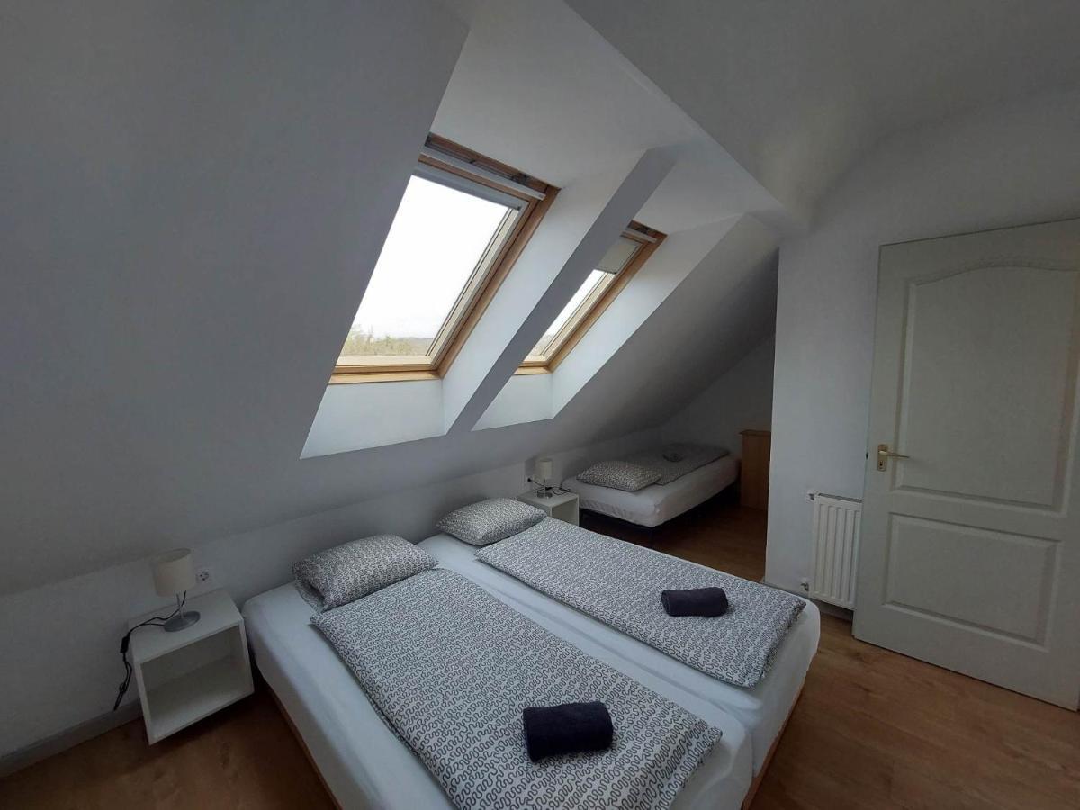 Familia Apartmanhaz Keszthely Exterior photo